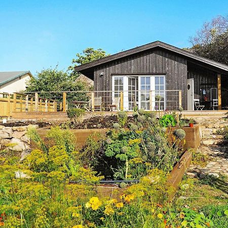 4 Person Holiday Home In Sk Rhamn คาร์แฮมน์ ห้อง รูปภาพ